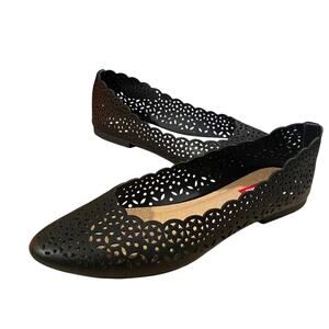 Union Bay Woodbury Womens Flats 8.5 Black Eyelet Design Closed Toe Shoe